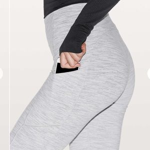 Lululemon Speed Up Crop leggings 21”